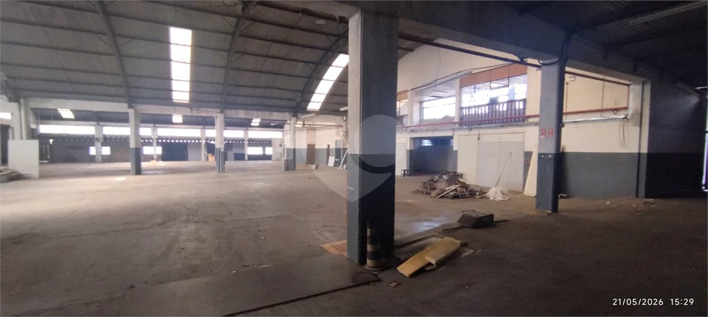Excelente Galpão Industrial e Comercial em Jundiaí com AVCB e Zoneamento ZR3