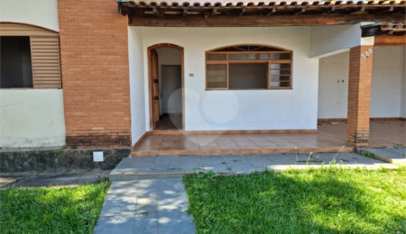 Casa à venda com 4 quartos, sendo 1 suíte,  em Solário da Mantiqueira, São João da Boa Vista, SP