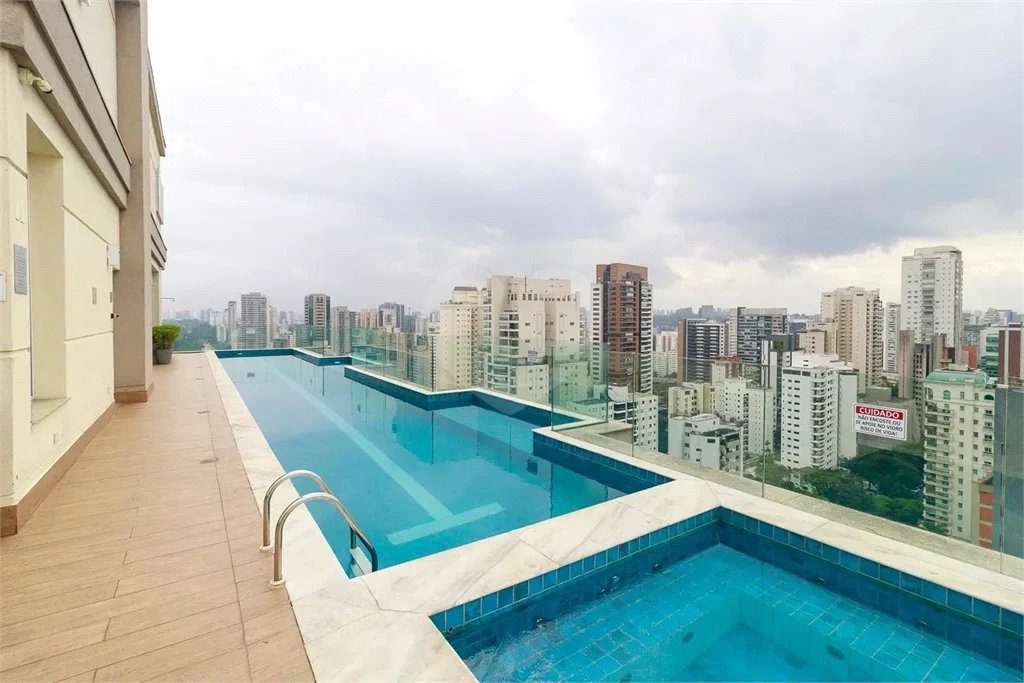Apartamento com 43m² na região do Campo Belo em São Paulo - SP.