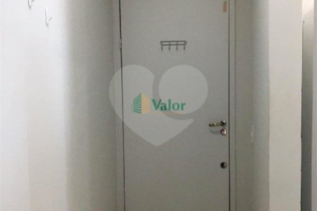 Apartamento no Edifício Villagio Di Napoli .