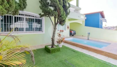 Sobrado à venda com 3 quartos, sendo 1 suíte,  em Jardim Bom Clima, Guarulhos, SP