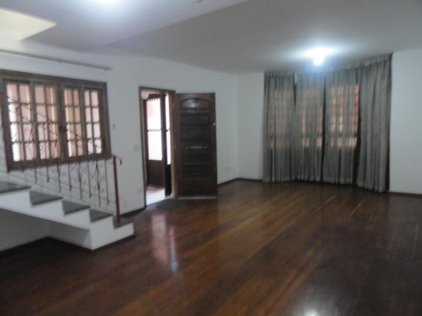 Sobrado à venda com 3 quartos, sendo 1 suíte, em Parque Ipê, São Paulo, SP