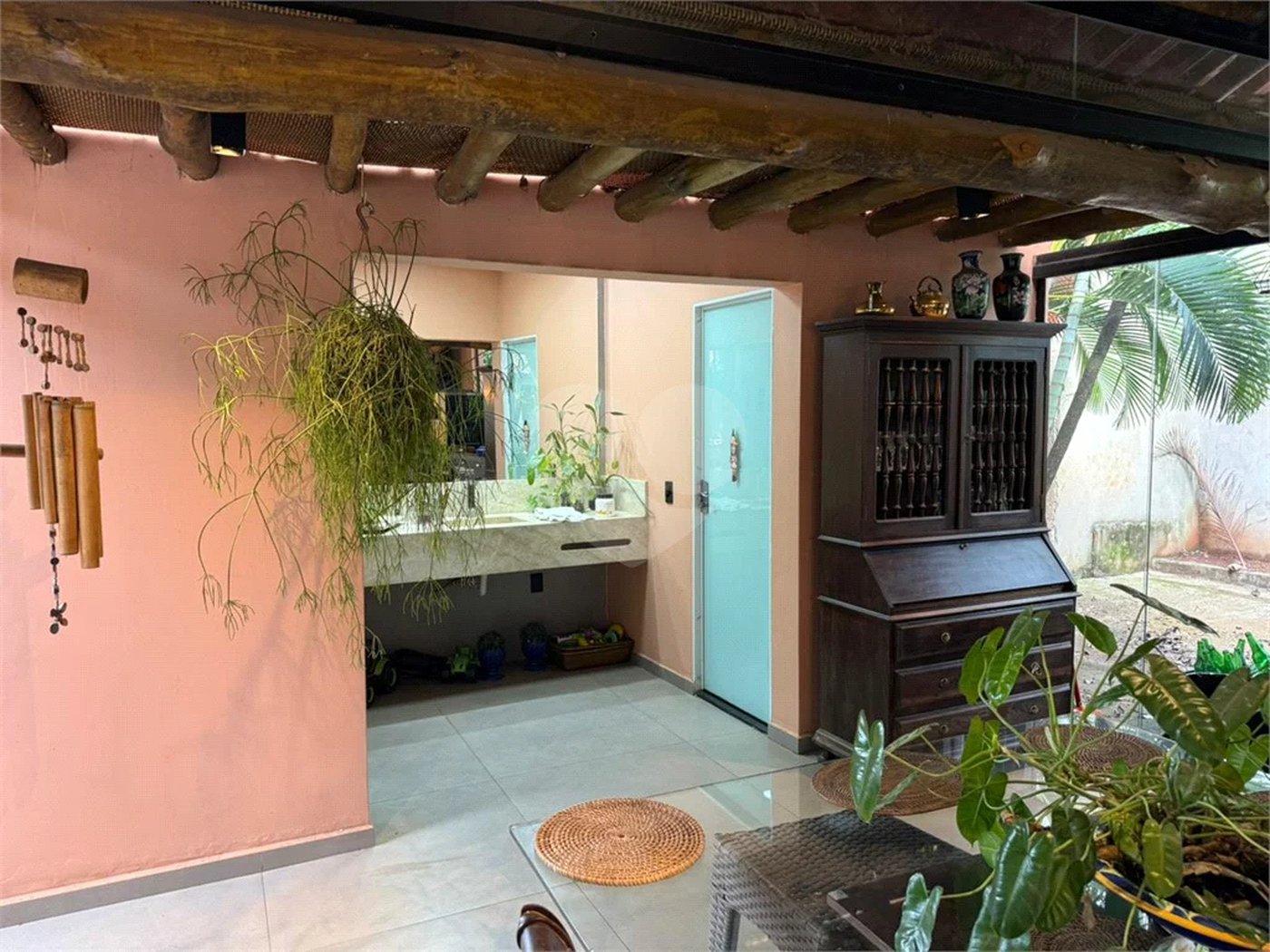 Chácara no Unileste, com espaço para eventos e cozinha industrial, na modalidade porteira fechada,