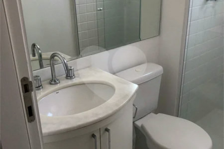 Apartamento à venda com 2 quartos, sendo 1 suíte,  em Campo Belo, São Paulo, SP