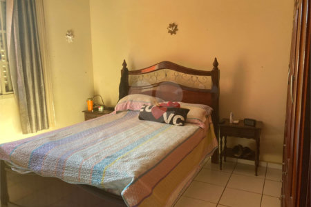 Vende-se excelente casa próxima ao Centro