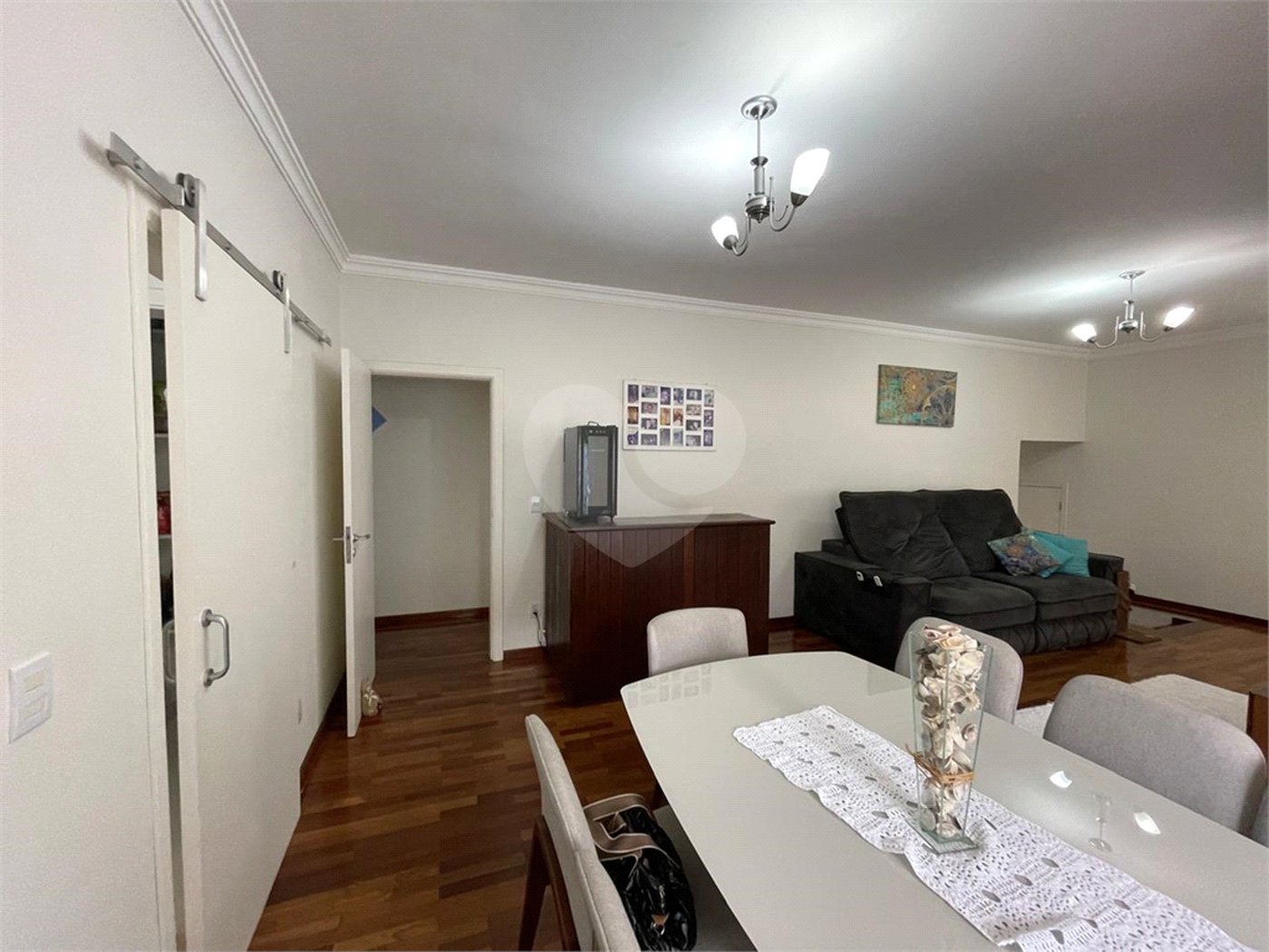 Casa à venda com 3 quartos, sendo 1 suíte,  em Picollo Villaggio, Louveira, SP
