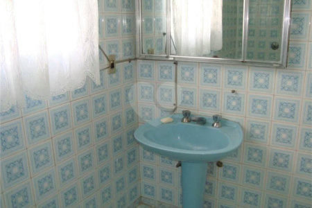 Casa sobrado a venda com 3 dormitórios na mooca.Aceita Permuta.