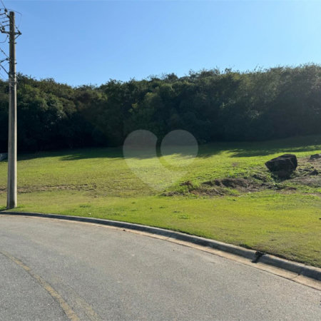 Terreno à Venda no Condomínio Santa Isabel 2 - Louveira/SP