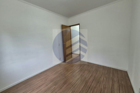 Apartamento à venda com 3 quartos, 1 banheiro e 1 vaga próximo à USP