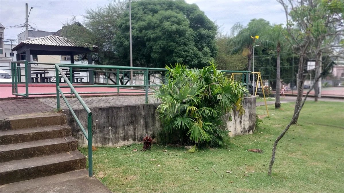 CONDOMÍNIO VALE DAS PALMEIRAS - CASA 3 QTOS + SUITE + PISCINA + GARAGEM 4 CARROS + ENERGIA SOLAR