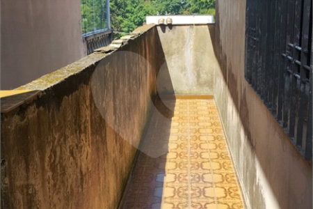 Casa com 129m², 2 quartos, 2 garagens, à venda no Jd. do Estado - Santo André