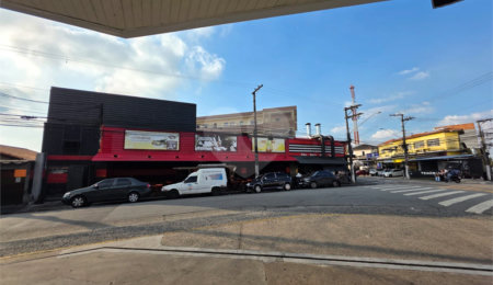 PRÉDIO COMERCIAL