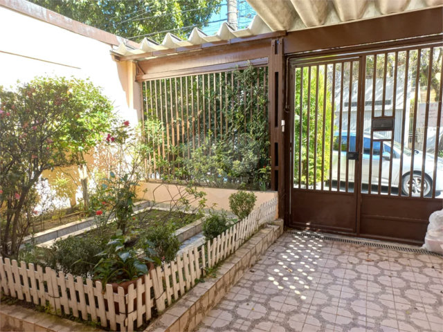 Casa à venda com 3 quartos, sendo 1 suíte,  em Lapa, São Paulo, SP