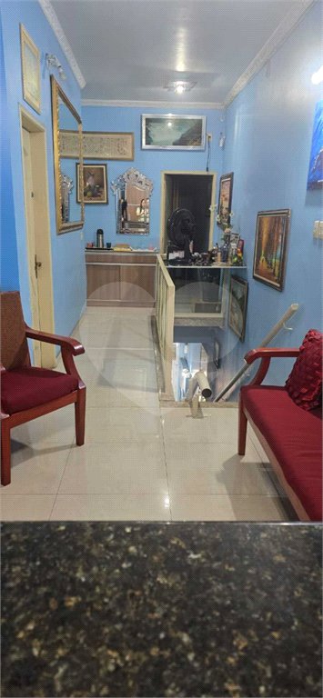 Sobrado comercial com 150m² , 7 salas , 3 banheiros , para locação na Bela Vista.