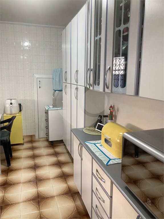 Casa com 4 dormitórios na Saúde.