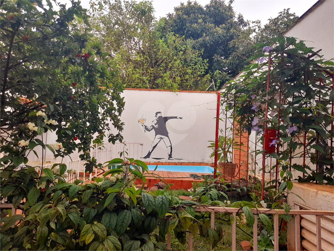 Casa com 4 dormitórios sendo 1 suíte a venda no bairro Samambaia