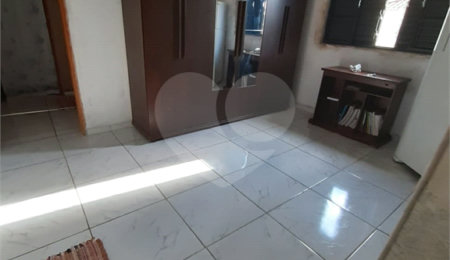 Casa à venda com 2 quartos em Loteamento Social Antenor Garcia, São Carlos, SP