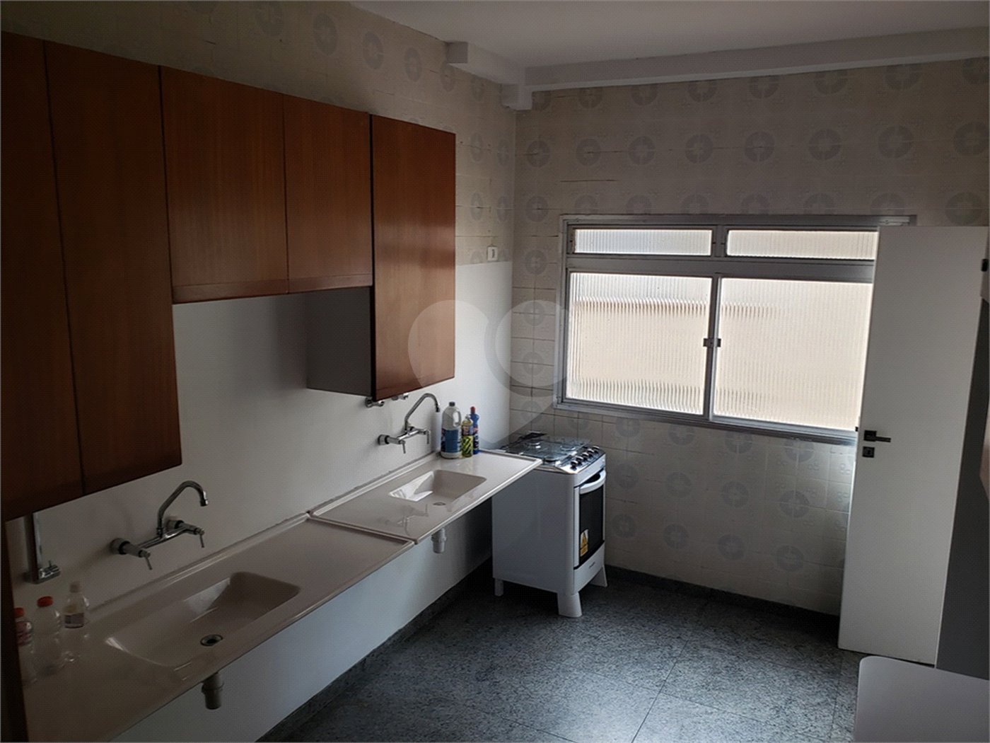 Apartamento para venda ou locação, 4 quartos (1 suíte), na Bela Vista, R Cincinato Braga