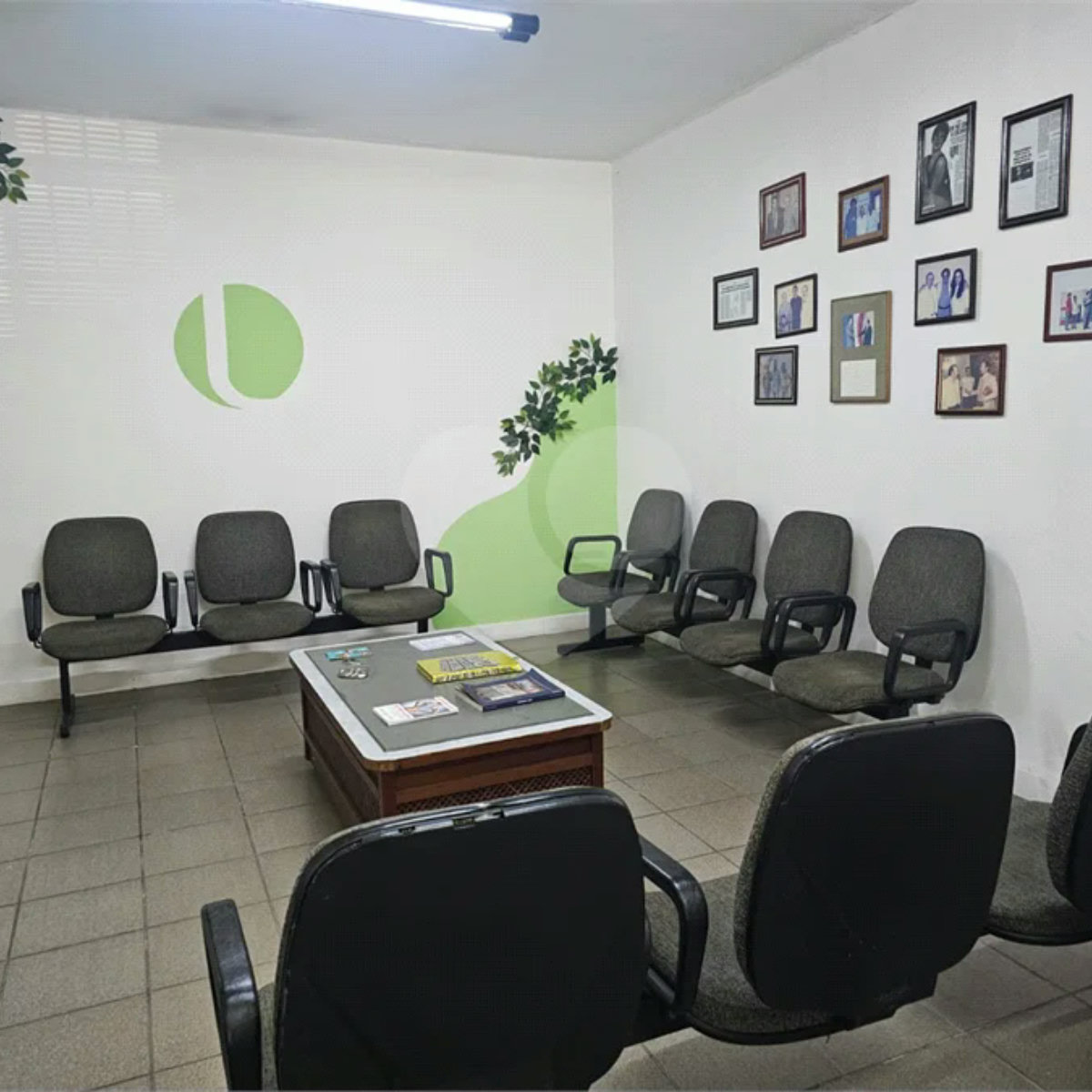 Casa à venda com 8 quartos, sendo 1 suíte, em Vila Mariana, São Paulo, SP