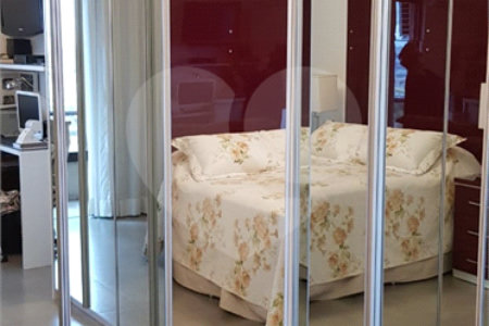 APARTAMENTO DE FINO TRATO - UM POR ANDAR NA MOOCA BELO