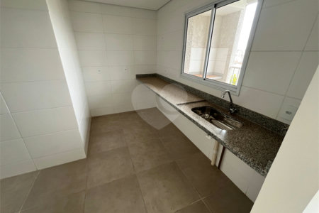 Apartamento á venda na região da Vila Prado.