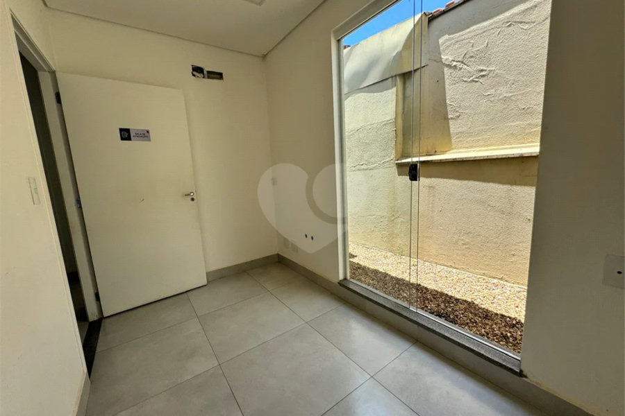 Imóvel Comercial para Venda e Locação no bairro Alto.