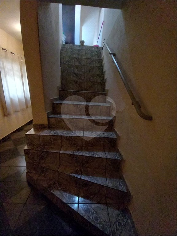 Sobrado com 3 dormitórios.