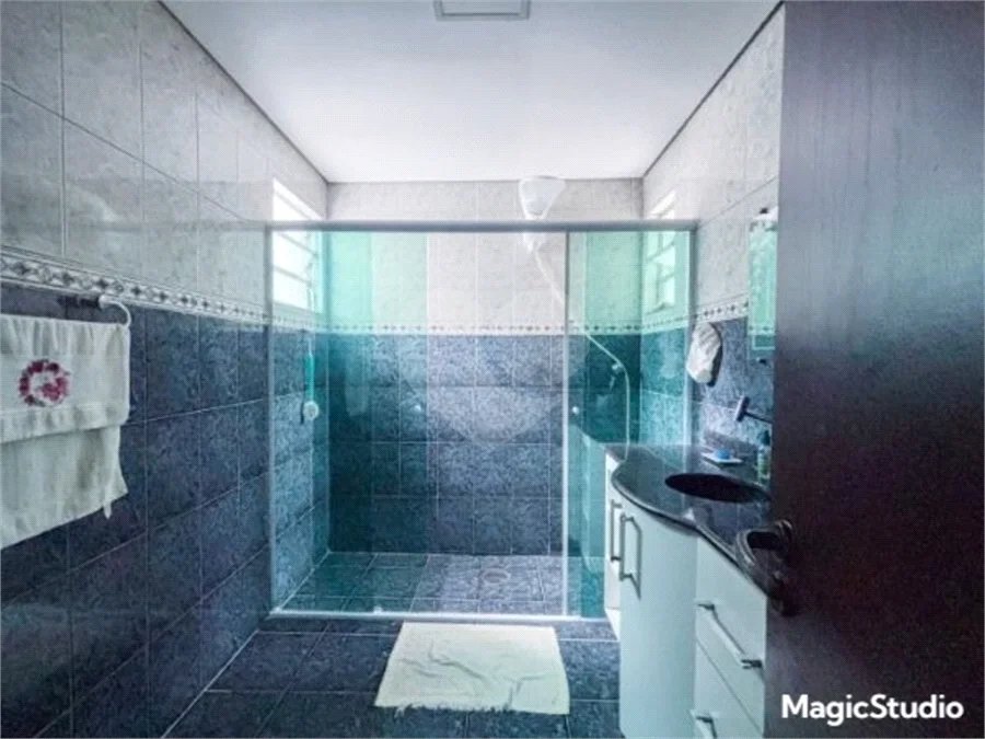 Casa com 150m², 5 dormitórios, sendo 1 suíte, 2 vagas de garagem, à venda na Vila Matilde.