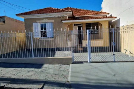 Casa térrea na Vila Lutfalla