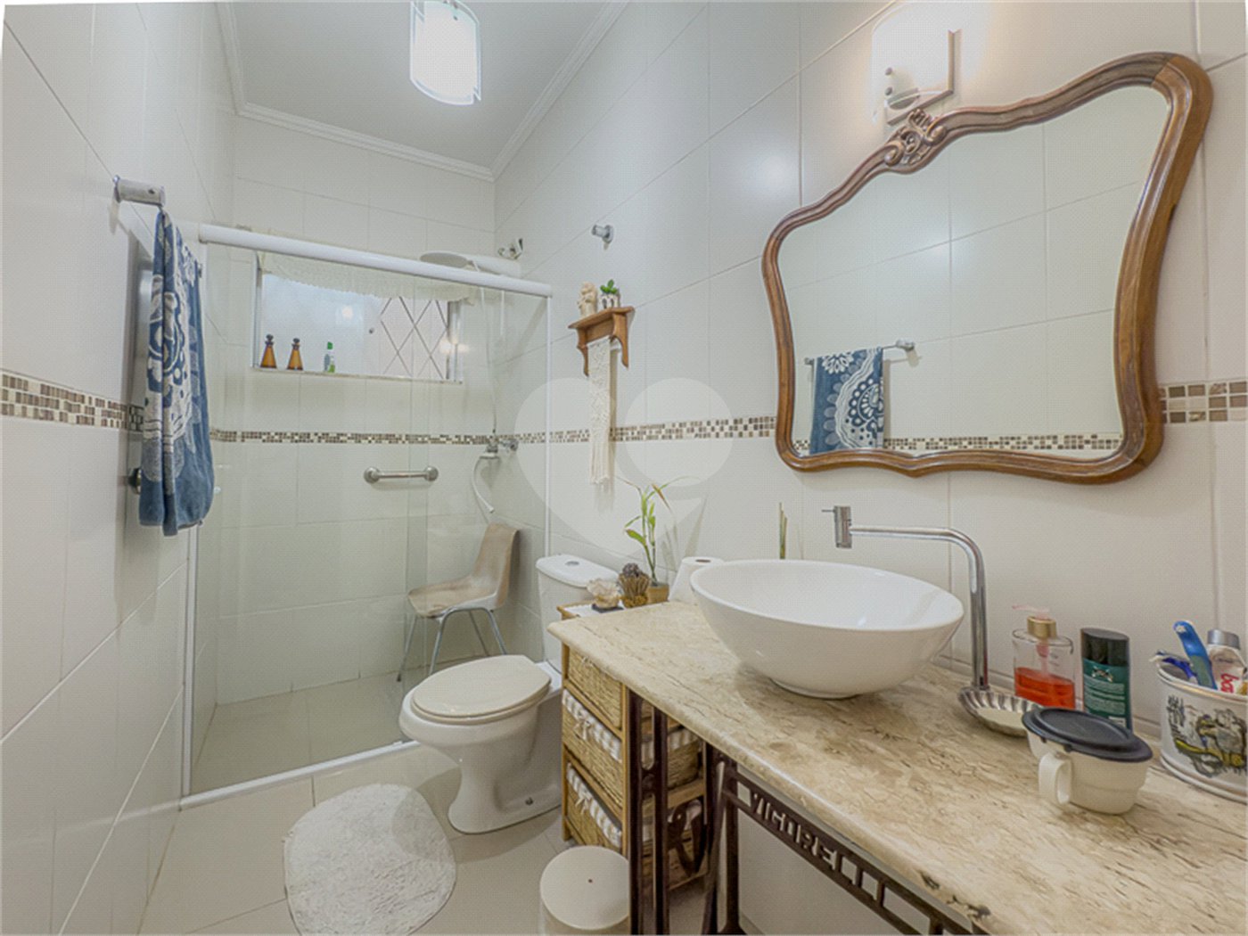 Casa com 3 Dormitórios e 2 suítes à Venda no Bairro da Saúde