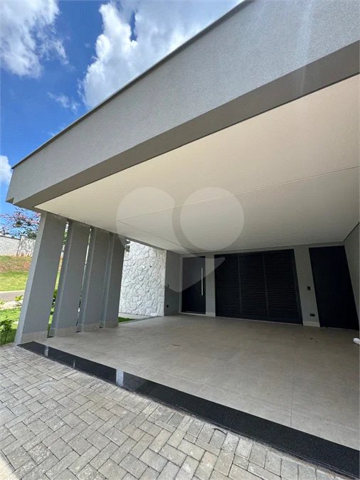 Casa térrea com 3 suítes á venda no Damha 2 de Piracicaba - SP.