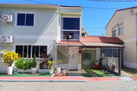 Casa duplex Mobiliado no condomínio Olympia Park Clube.