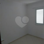 Indaiatuba - Venda - Apartamento no Condomínio Portal das Flores com 64 m², 3 dorms, sendo 2 com armários planejados, , WC social, cozinha planejada e totalmente integrada com a lavanderia, varanda, , 02 vagas de garagem. Excelente localização, a poucos metros do Shopping Polo, mercados, padaria,