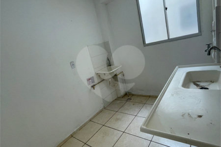 Apartamento no Condomínio Mont Everest .