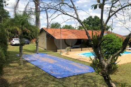 Chácara no Lagoa Dourada .