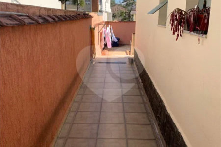 Casa à venda em São Caetano do Sul, 3 quartos (1 suíte), 5 garagens