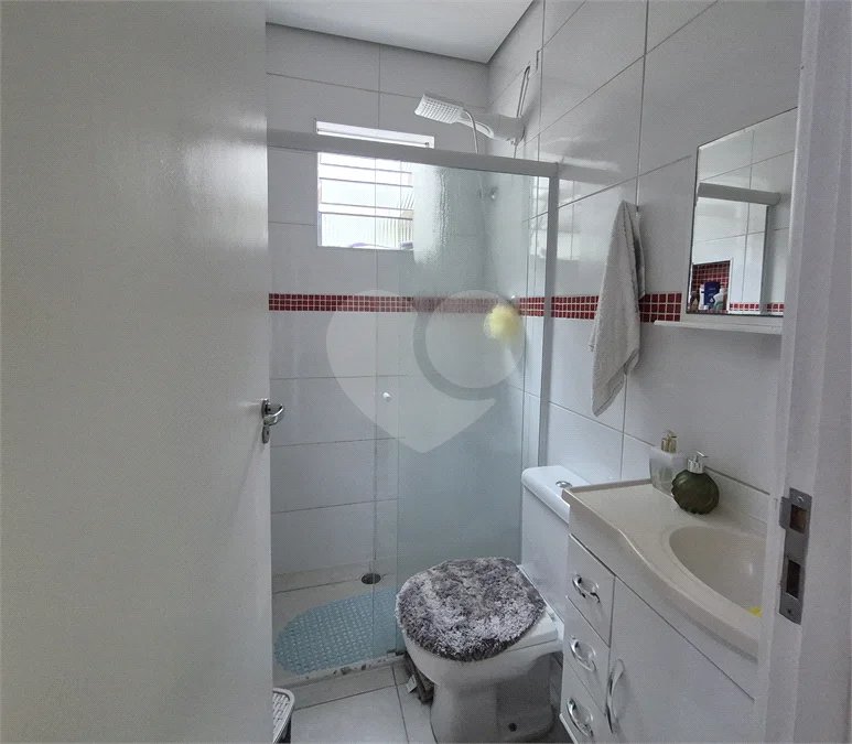 Casa de vila com 3 dormitórios sendo 2 suítes em Santana