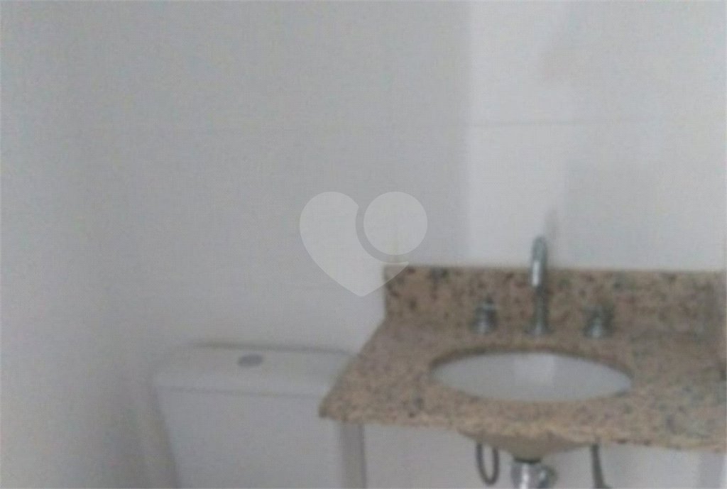 Apartamento com sacada - metrô Tucuruvi - NOVO