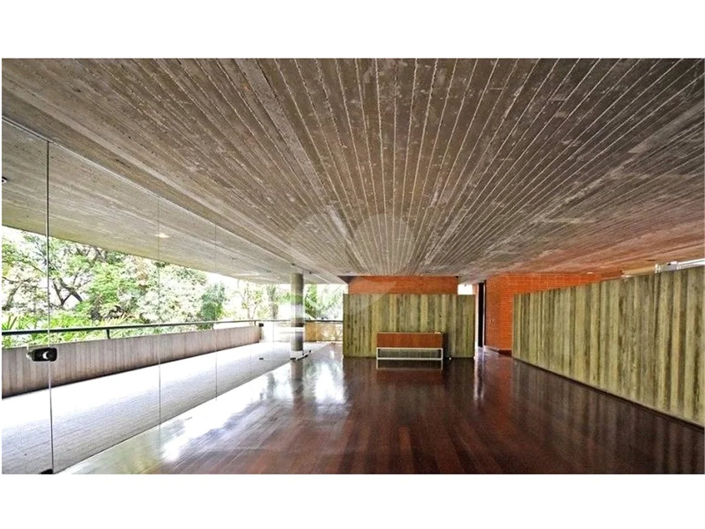 Casa com 976 m² e terreno de 3.100 m², à venda por R$ 16.000.000,00