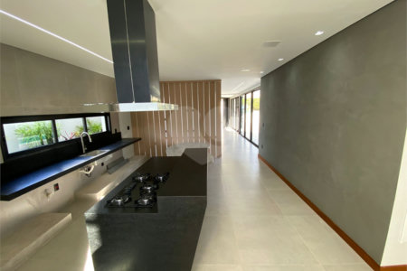Casa à Venda no Condomínio Damha II