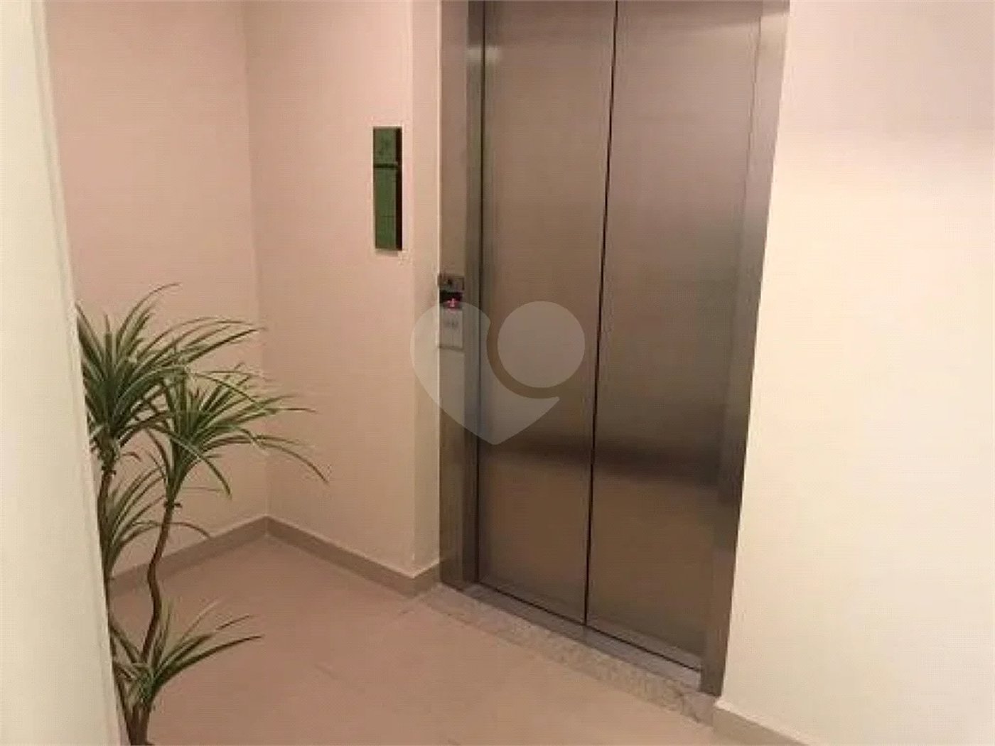 Apartamento com 3 dormitorios condominio L´ Essence Moóca.