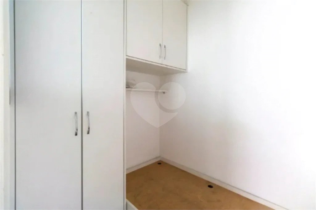 Higienópolis: 2 suítes, varanda envidraçada e vista aberta
