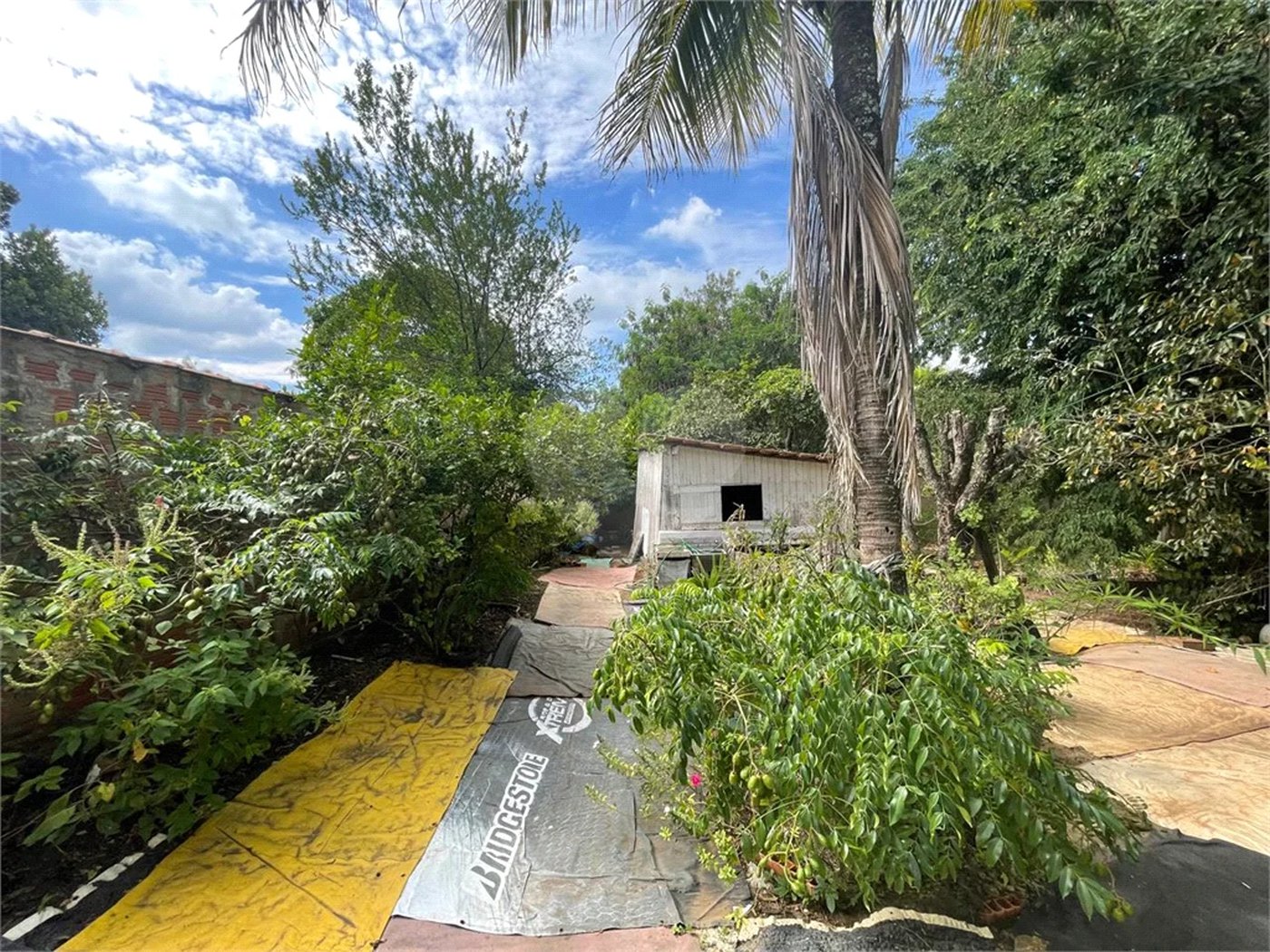 Belíssima Chácara à venda no Bairro Lago Azul em Piracicaba/SP.