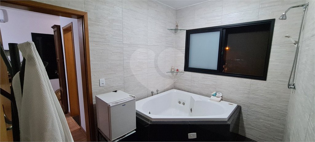 Casa térrea no Condomínio Jardim Botânico , localizado na cidade Bady Bassit/SP .