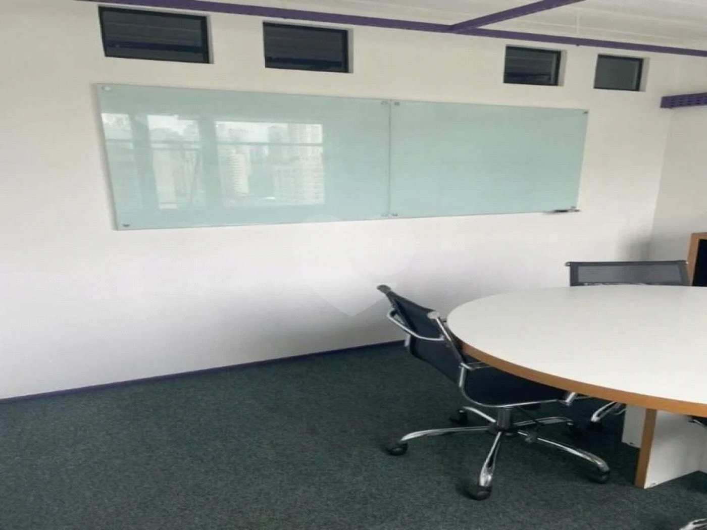 Sala comercial na Berrini, venha conhecer.