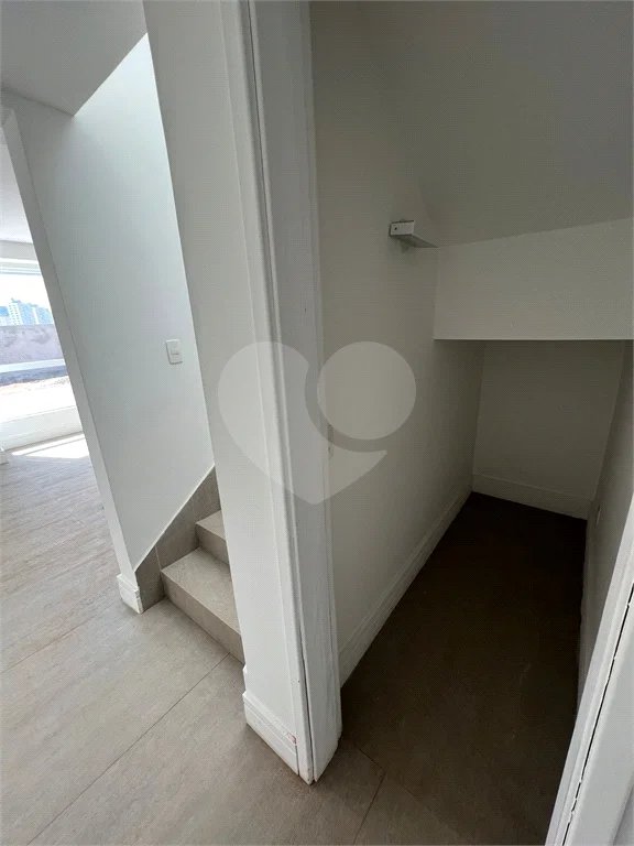 Residencial Tremembe Casa Linda - 255 mts - 04 dormit sendo 02 suites , 5 wcs - 04 vagas