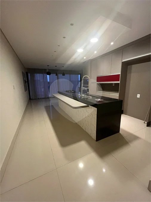 Casa de Alto Padrão à Venda – Condomínio Terra Magna | Indaiatuba/SP - Sofisticação, conforto e funcionalidade. Este magnífico sobrado possui 300 m² de área construída em um terreno de 420 m², com ambientes amplos, integrados e acabamentos de alto padrão. Destaques do imóvel - 4 dormitórios, sendo 3