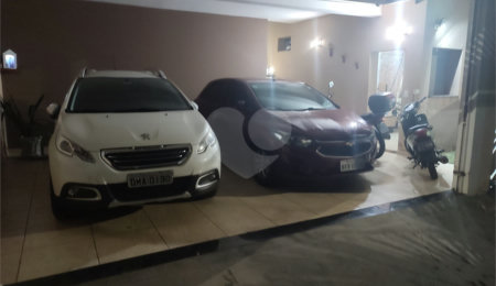 Casa à venda com 3 quartos, sendo 2 suítes, em Jardim das Torres Prolongamento, São Carlos, SP