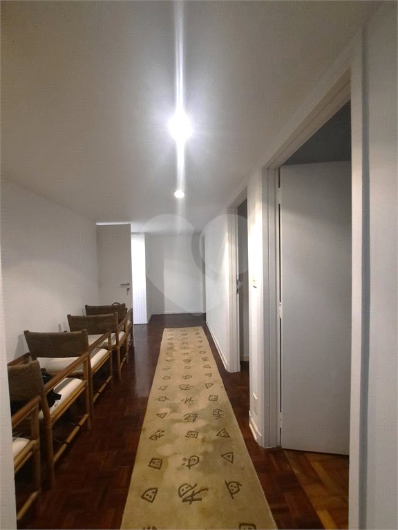 Casa para alugar com 4 quartos, sendo 2 suítes,  em Alto da Boa Vista, São Paulo, SP
