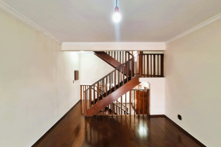Casa à venda com 4 suítes, sendo 1 suíte externa, no Jardim Bonfiglioli, São Paulo - SP